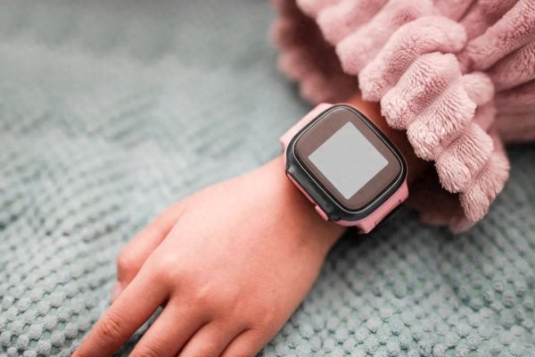 股票配资门户导航 杭州母子为电话手表，相隔1000多公里吵架：什么人你都加好友？！